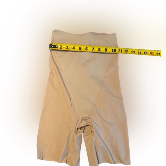Spanx Shapewear Shorts | High Waist Thinstincts | Size L - Picture 6 of 8